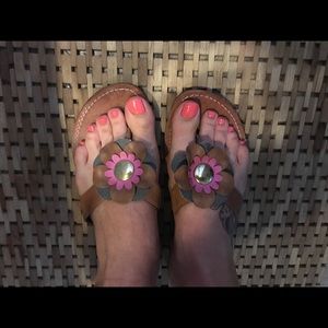 Steve Madden flower sandals